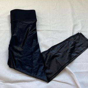 Carbon38 Takara Leggings Size XXS in Black Shine